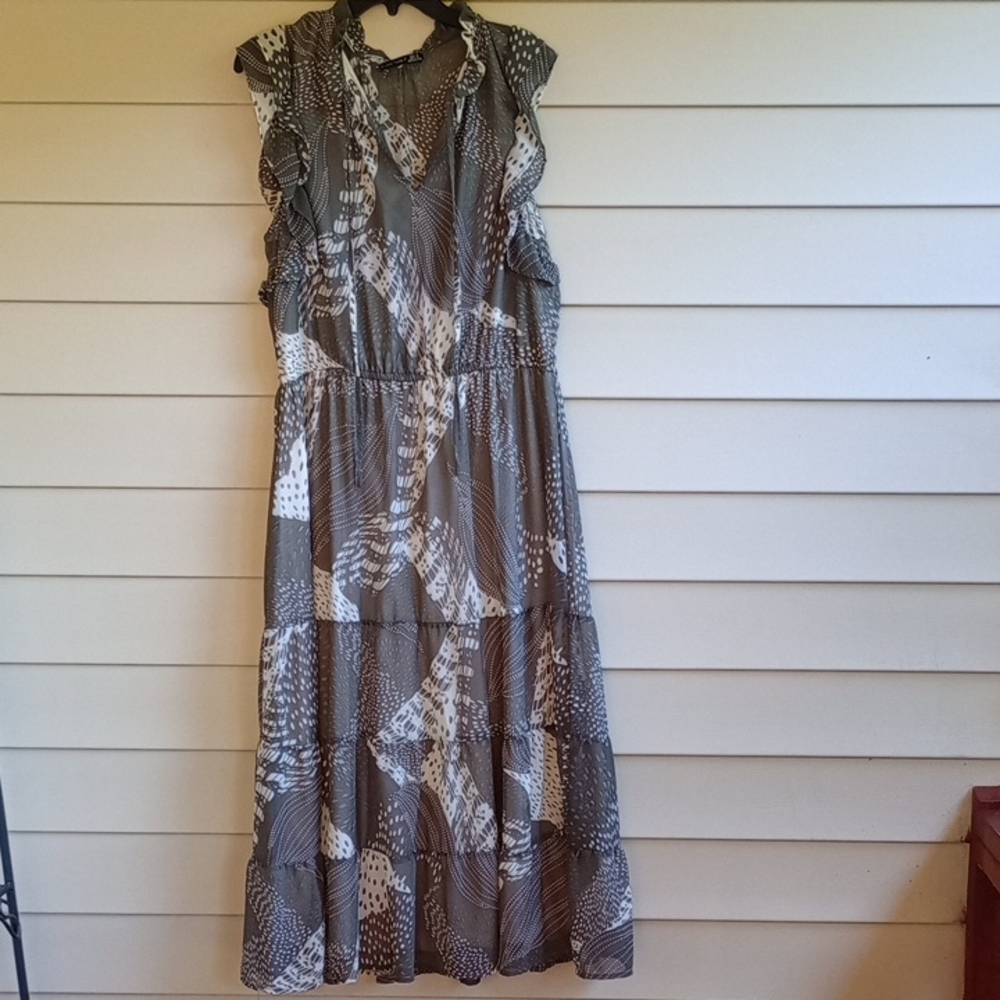 Black Tape_ Taupe and White Patterned Maxi Dress